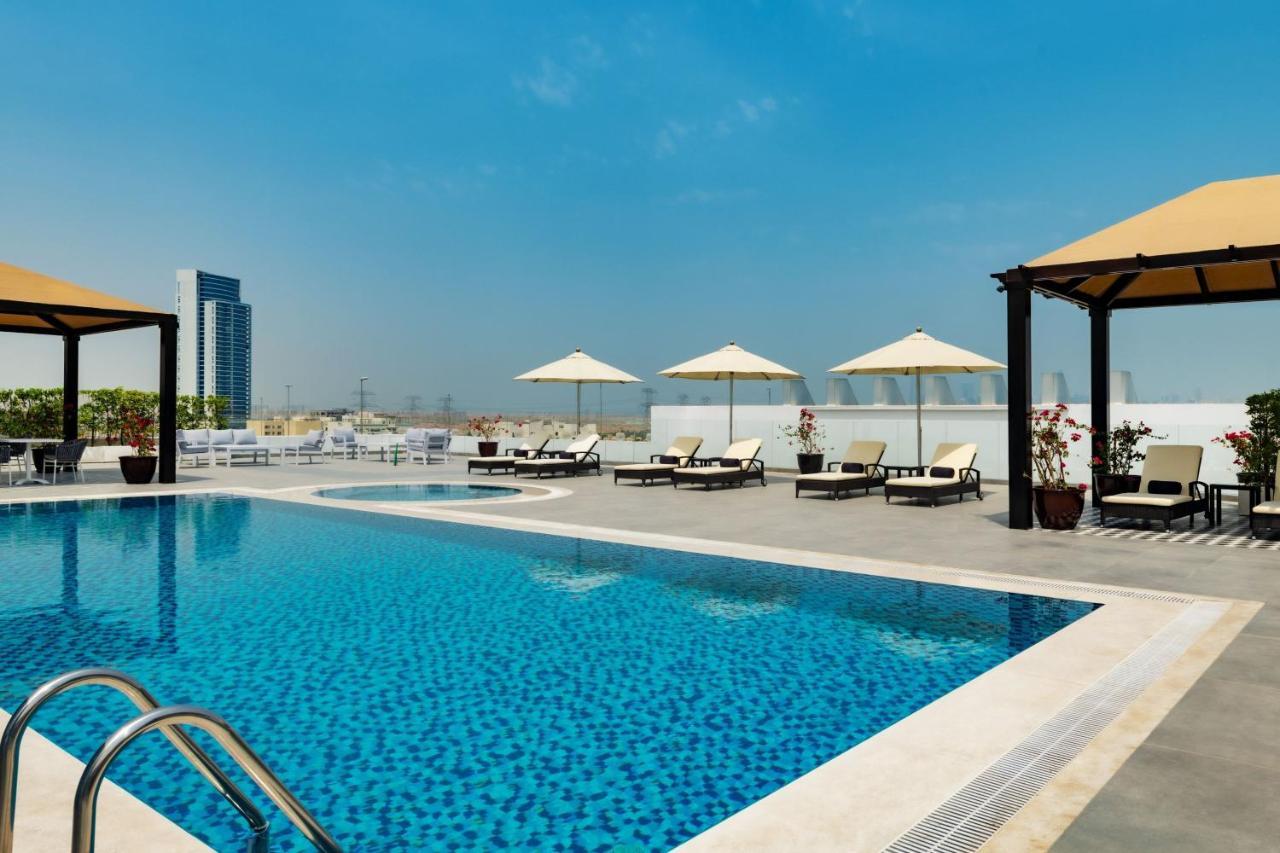 Four Points By Sheraton Production City, Dubaj Exteriér fotografie